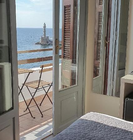 Amphitrite Hotel Chrissi Akti Chania Exterior foto