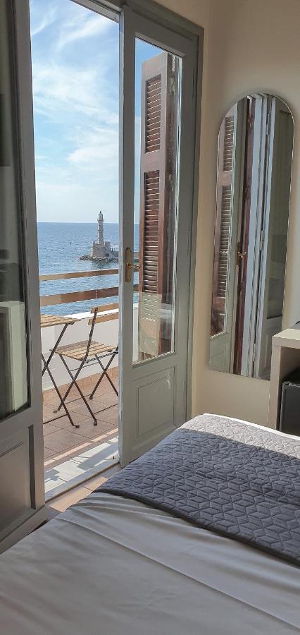 Amphitrite Hotel Chrissi Akti Chania Exterior foto