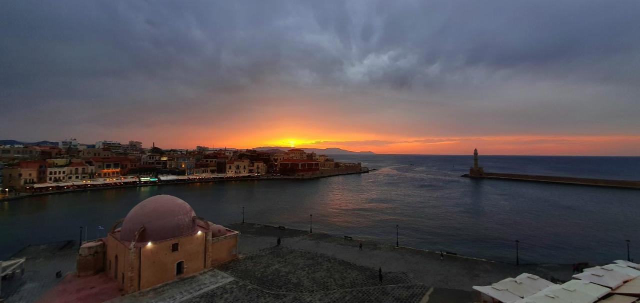 Amphitrite Hotel Chrissi Akti Chania Exterior foto