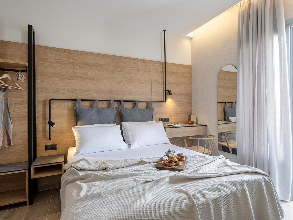 Amphitrite Hotel Chrissi Akti Chania Exterior foto