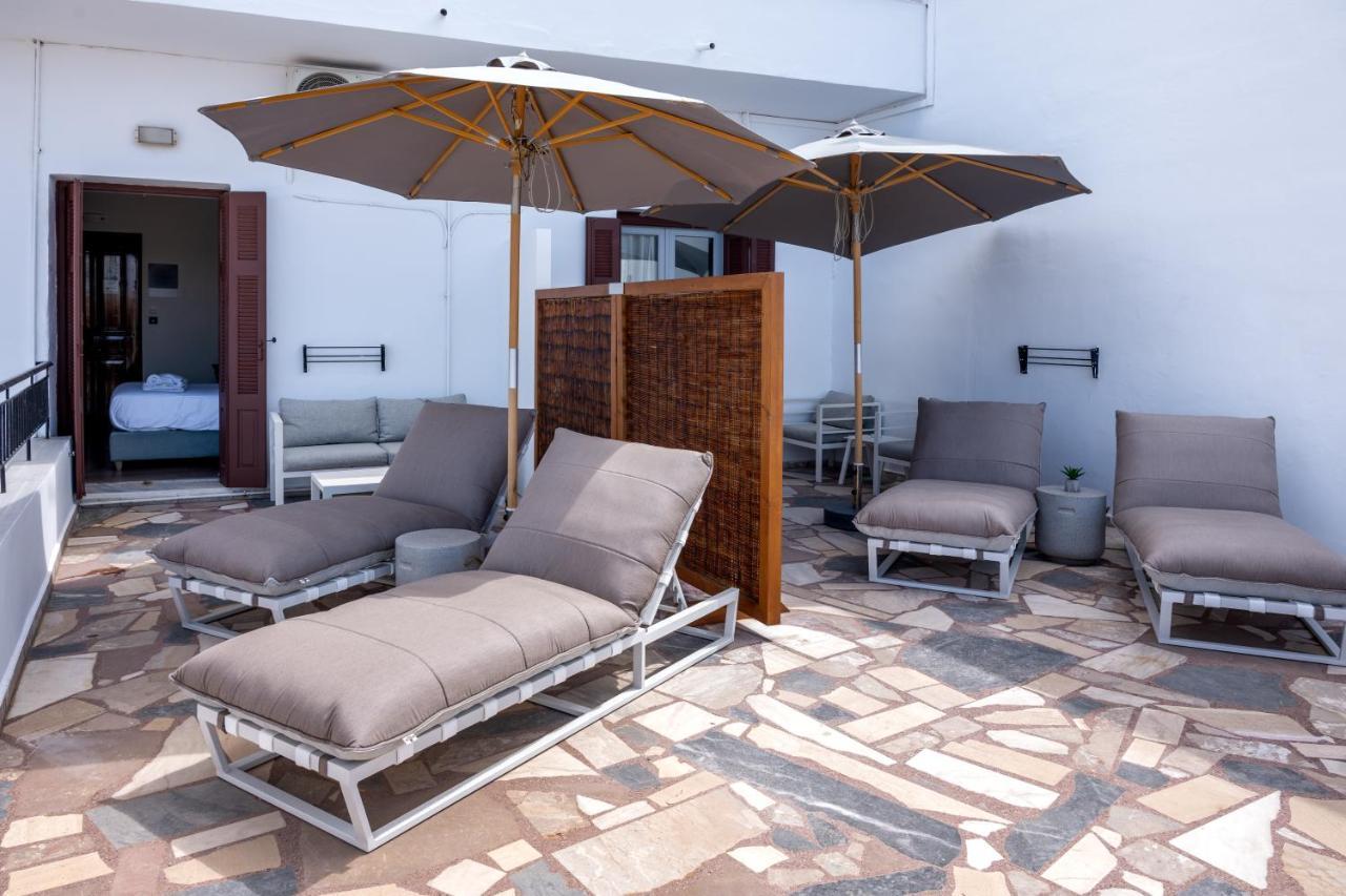 Amphitrite Hotel Chrissi Akti Chania Exterior foto