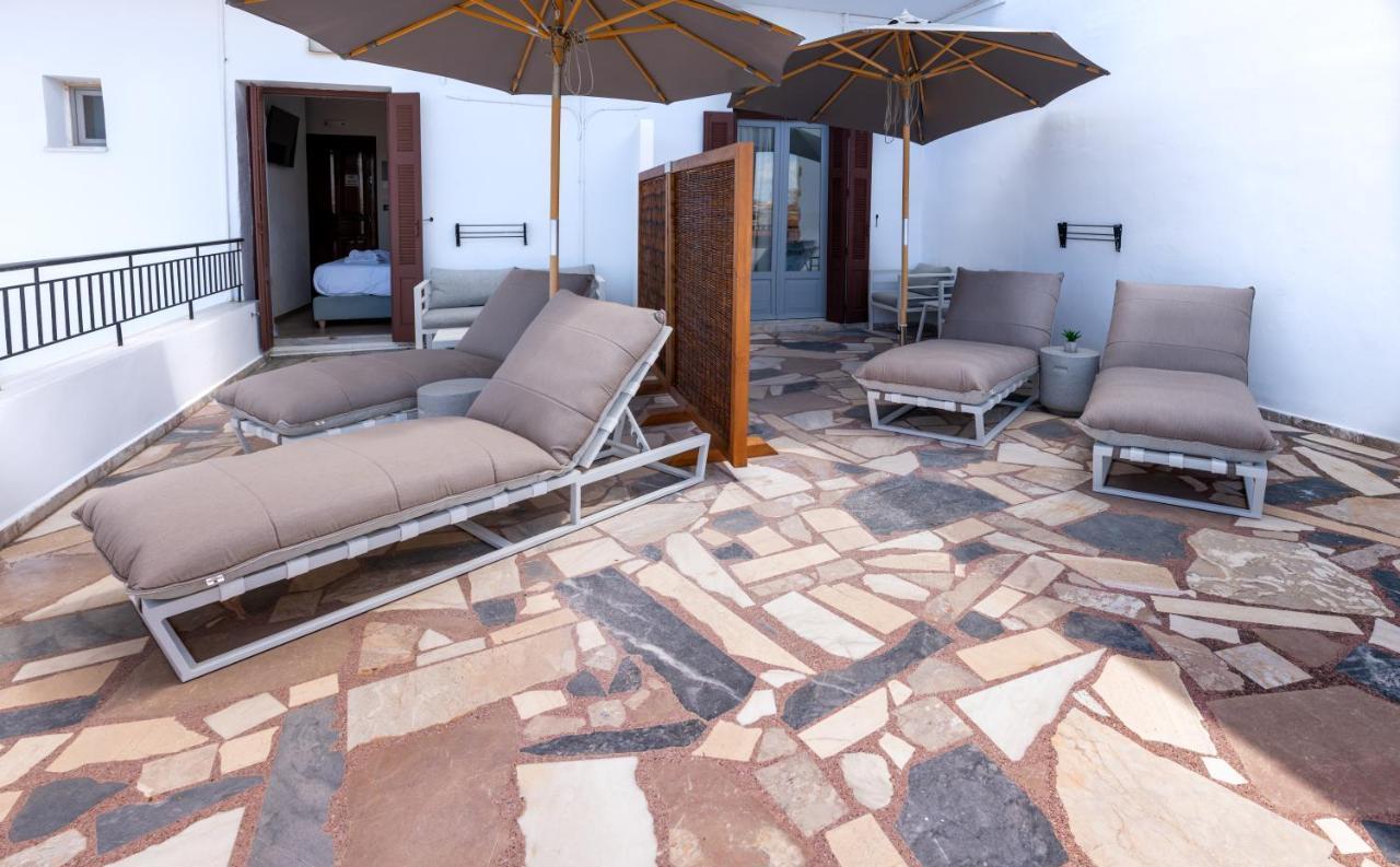 Amphitrite Hotel Chrissi Akti Chania Exterior foto